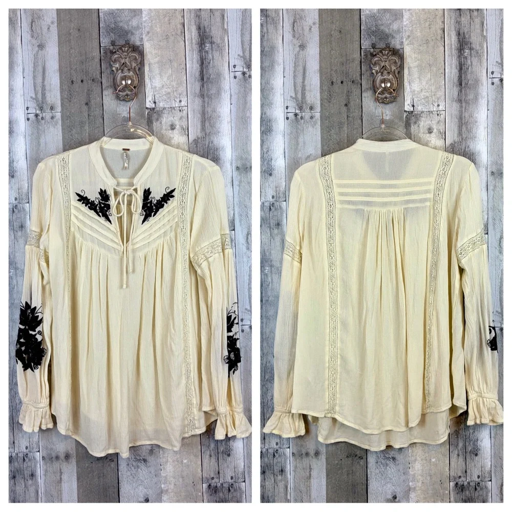 Free People Tusalossa Embroidered Top in Ivory Combo Size XS.
